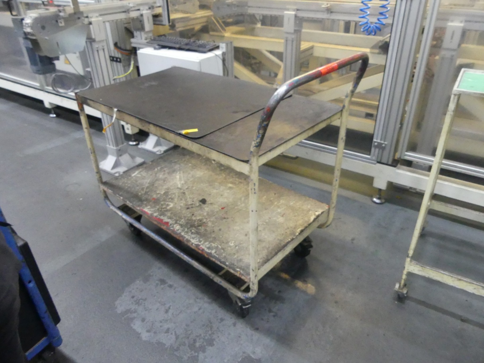 Bearbeitungszentren, metallbearbeitende Maschinen und Produktionslinen aus der Automobilindustrie-1