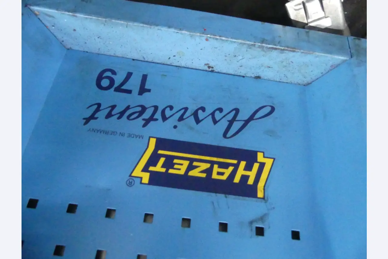 Centra obróbcze, maszyny do obróbki metalu i linie produkcyjne z branży motoryzacyjnej-3