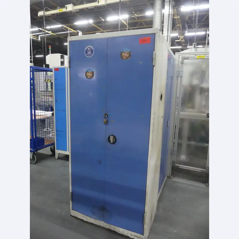 Bearbeitungszentren, metallbearbeitende Maschinen und Produktionslinen aus der Automobilindustrie-3