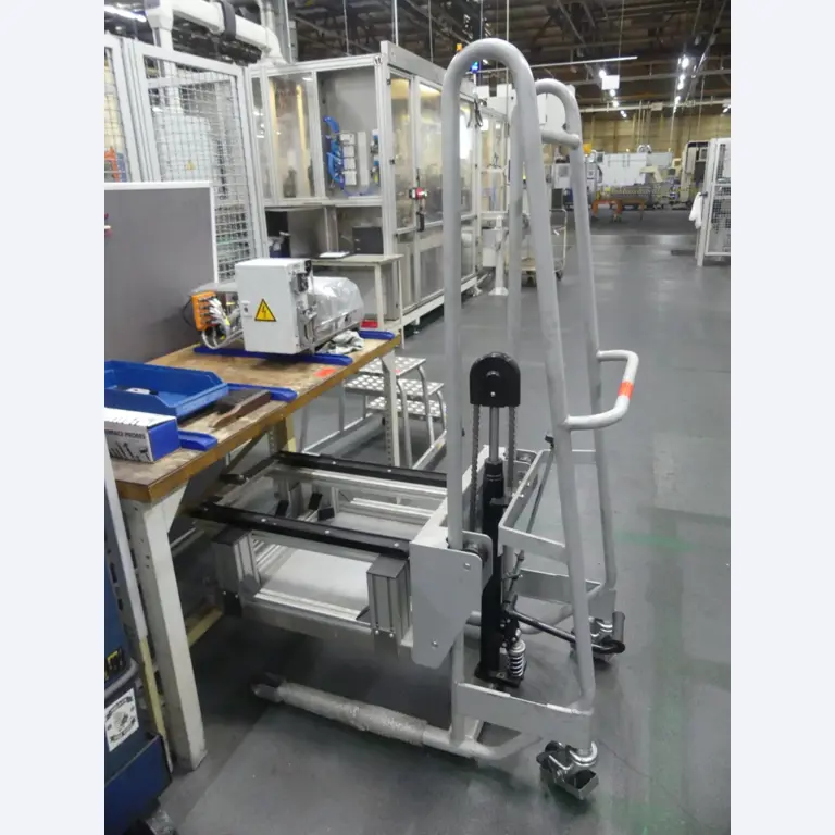 Centra obróbcze, maszyny do obróbki metalu i linie produkcyjne z branży motoryzacyjnej-1