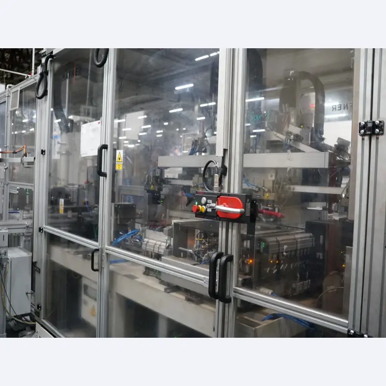 Bearbeitungszentren, metallbearbeitende Maschinen und Produktionslinien aus der Automobilindustrie-1