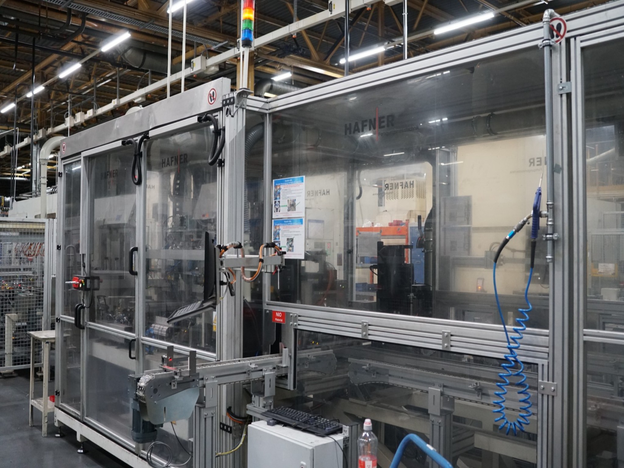 Bearbeitungszentren, metallbearbeitende Maschinen und Produktionslinien aus der Automobilindustrie-4