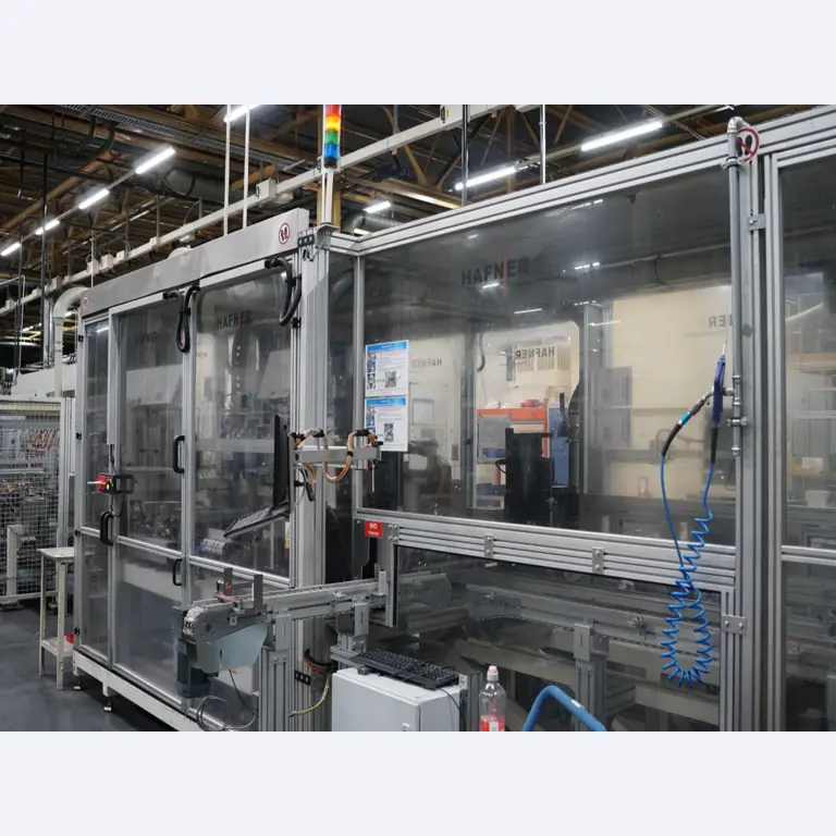 Bearbeitungszentren, metallbearbeitende Maschinen und Produktionslinien aus der Automobilindustrie-4