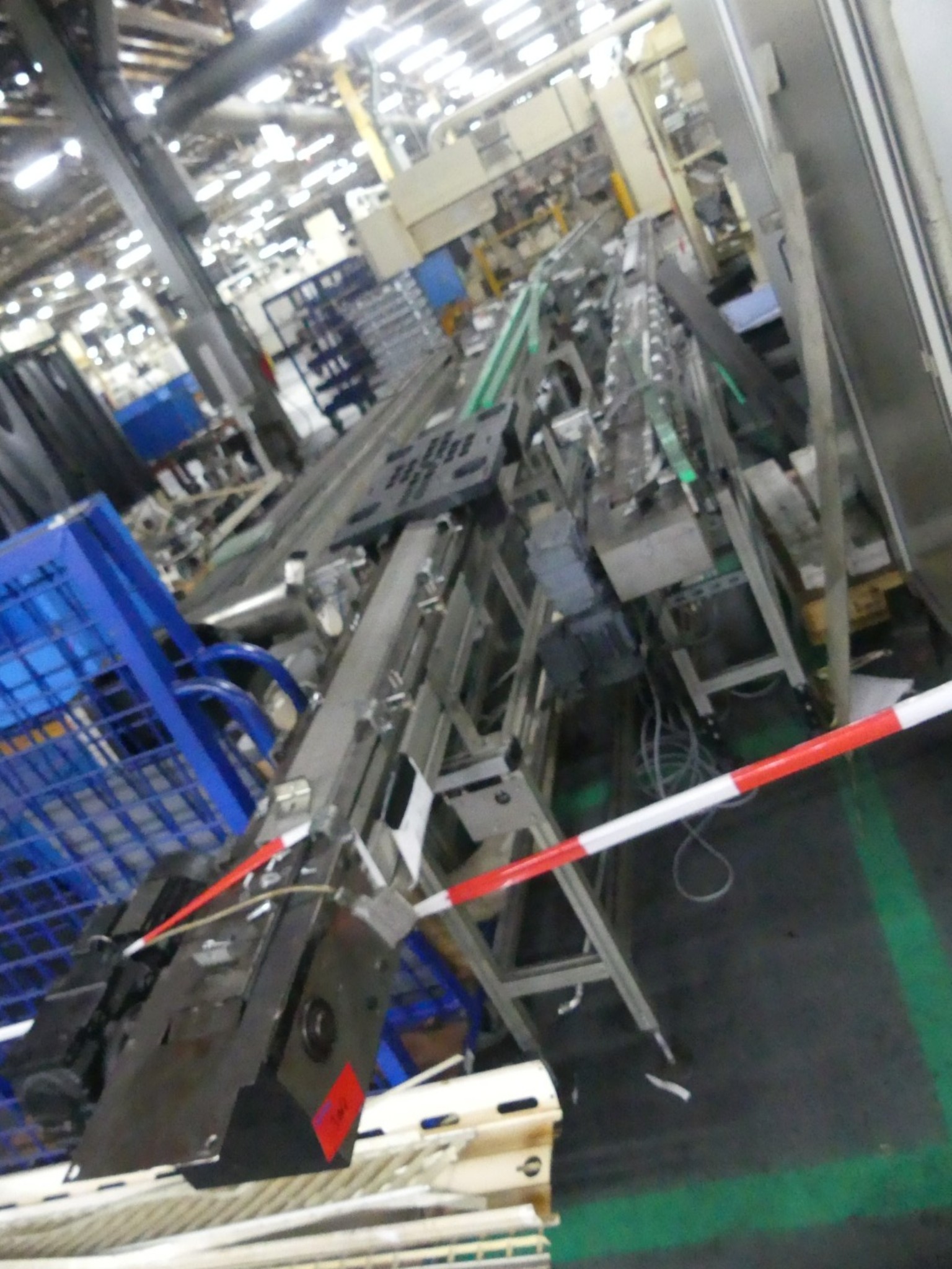 Bearbeitungszentren, metallbearbeitende Maschinen und Produktionslinien aus der Automobilindustrie-1