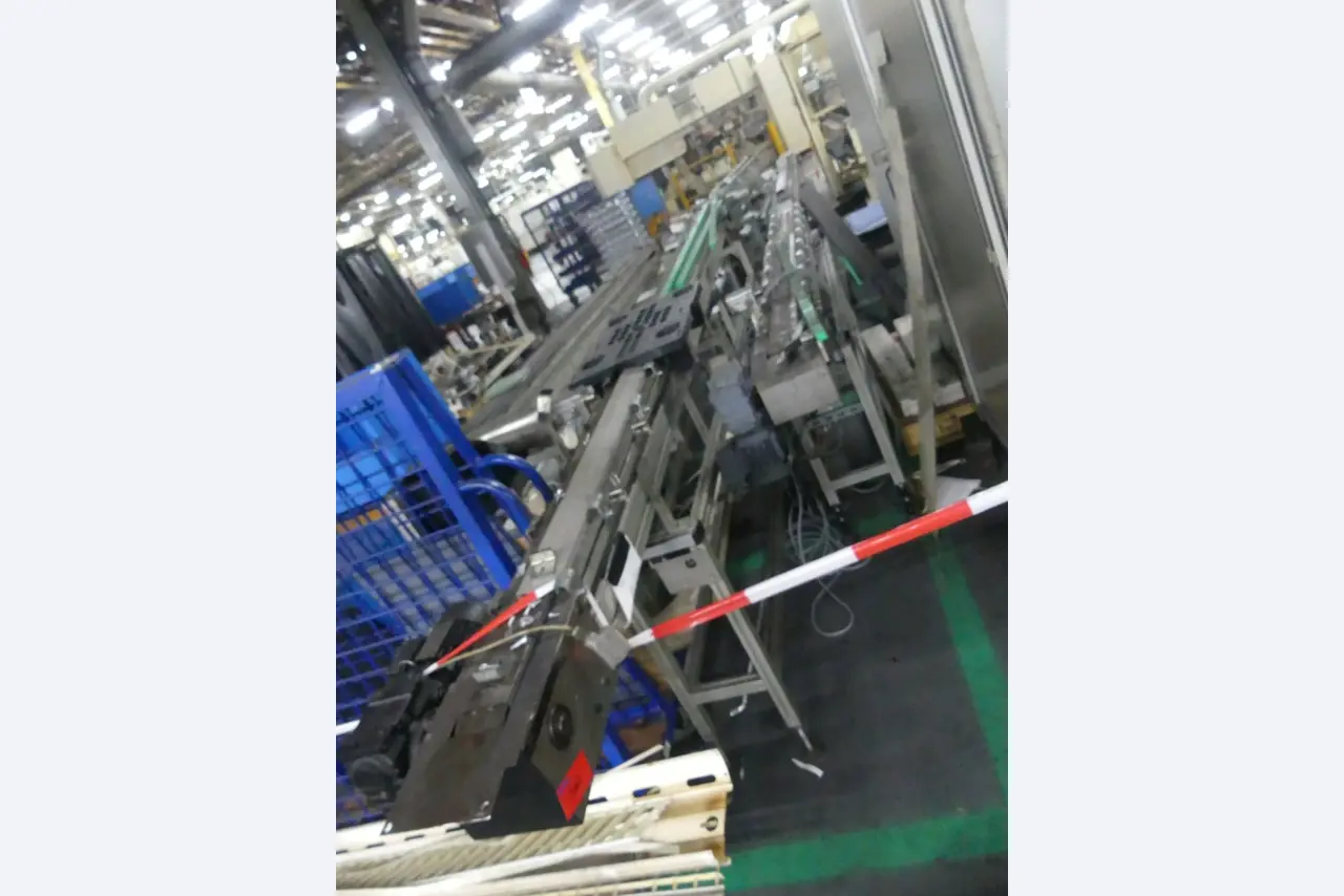 Bearbeitungszentren, metallbearbeitende Maschinen und Produktionslinien aus der Automobilindustrie-1