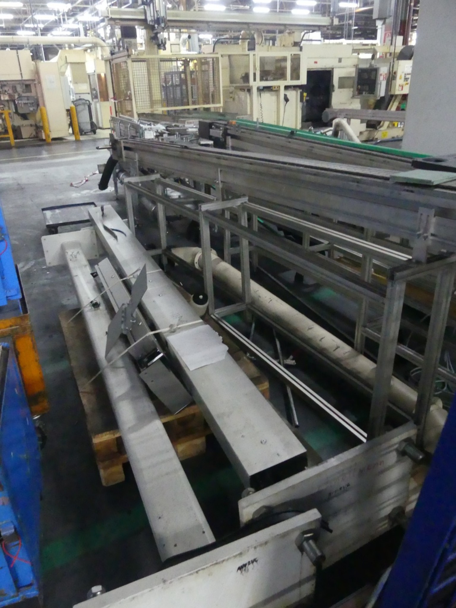 Bearbeitungszentren, metallbearbeitende Maschinen und Produktionslinien aus der Automobilindustrie-2