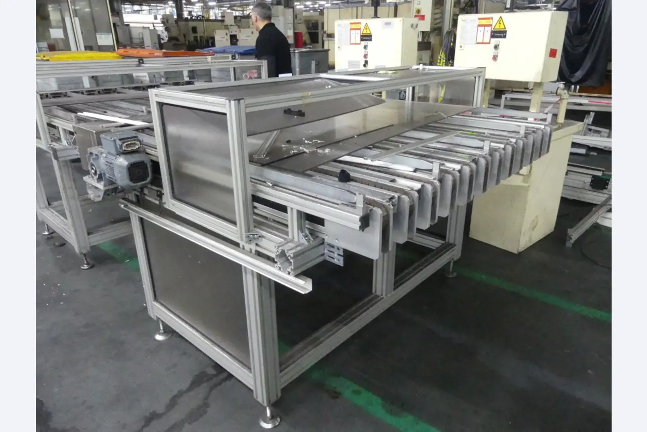 Bearbeitungszentren, metallbearbeitende Maschinen und Produktionslinien aus der Automobilindustrie-5