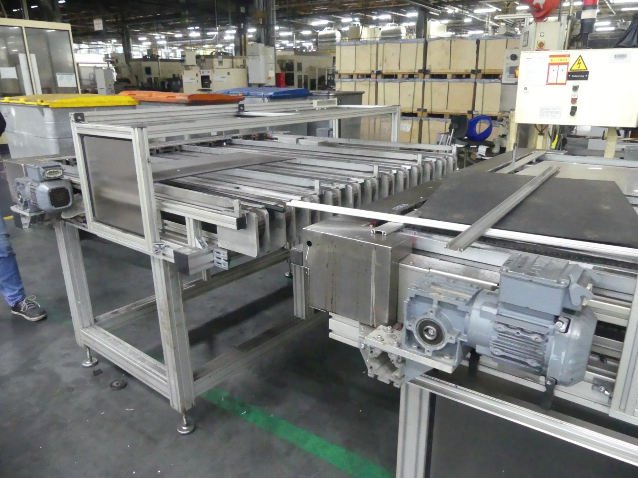 Bearbeitungszentren, metallbearbeitende Maschinen und Produktionslinien aus der Automobilindustrie-6