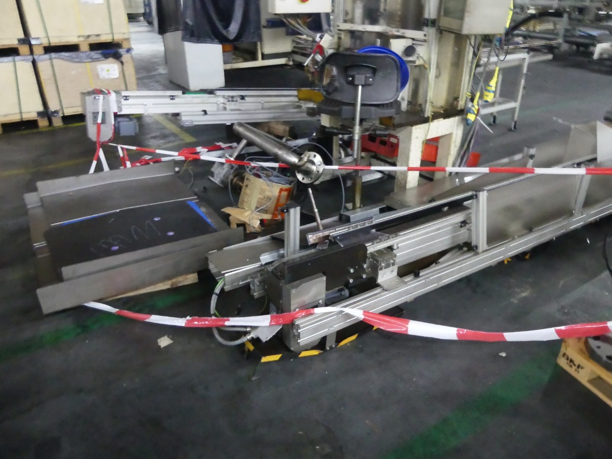 Bearbeitungszentren, metallbearbeitende Maschinen und Produktionslinien aus der Automobilindustrie-8