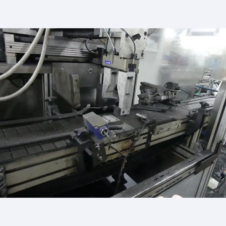 Bearbeitungszentren, metallbearbeitende Maschinen und Produktionslinien aus der Automobilindustrie-3