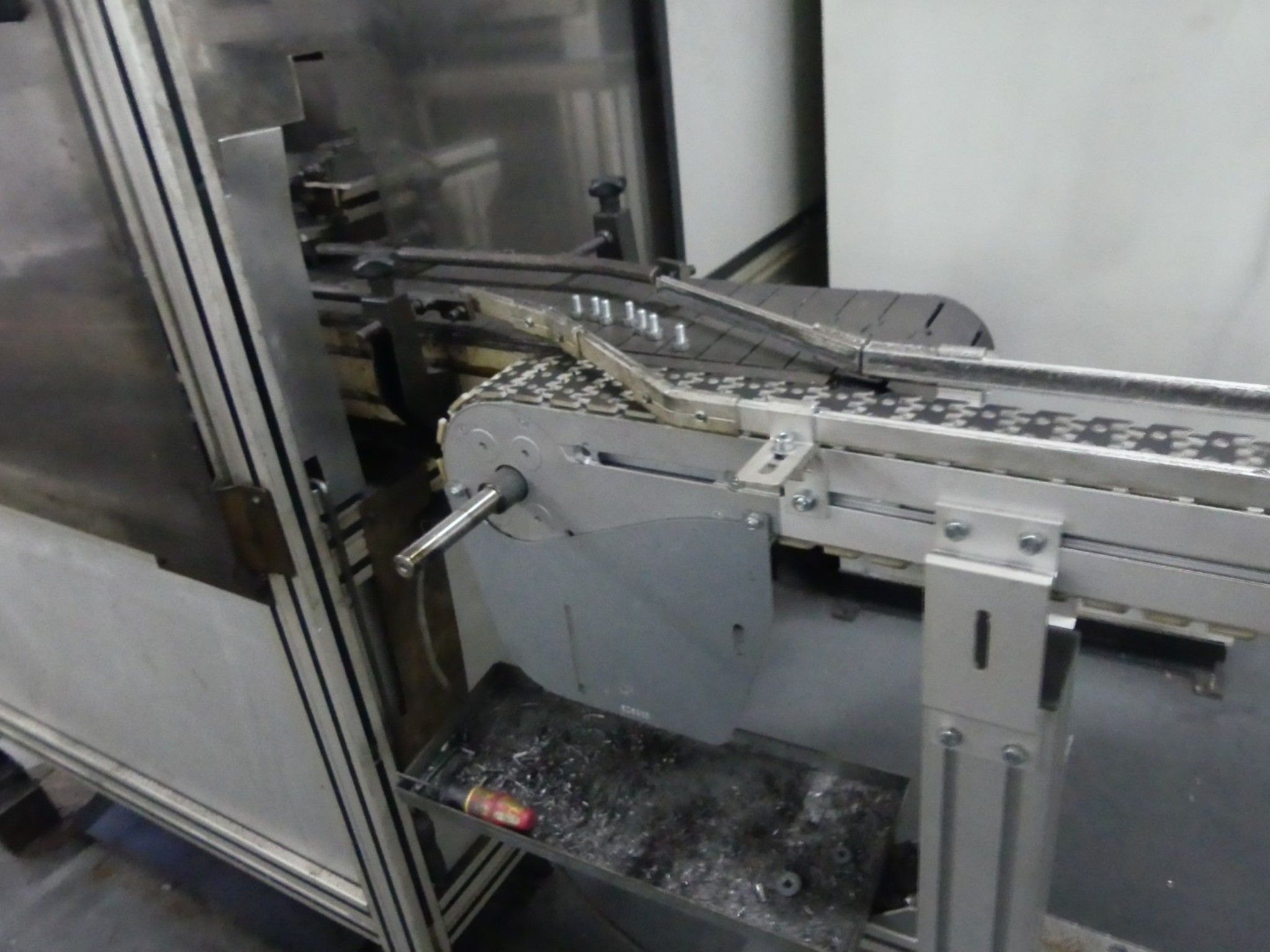 Bearbeitungszentren, metallbearbeitende Maschinen und Produktionslinien aus der Automobilindustrie-6