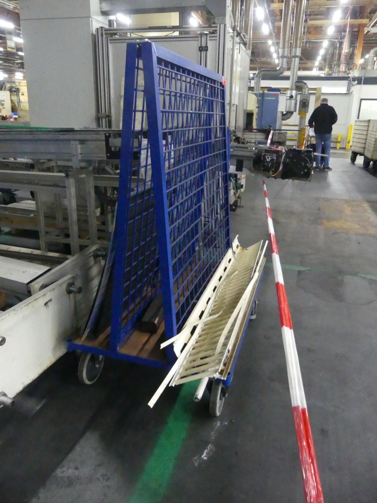 Bearbeitungszentren, metallbearbeitende Maschinen und Produktionslinien aus der Automobilindustrie-1