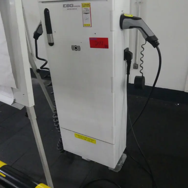 4 Double charging stations EBG Compleo