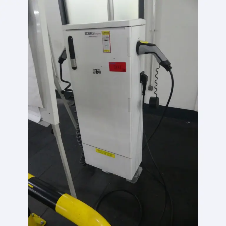 Bearbeitungszentren, metallbearbeitende Maschinen und Produktionslinen aus der Automobilindustrie-1