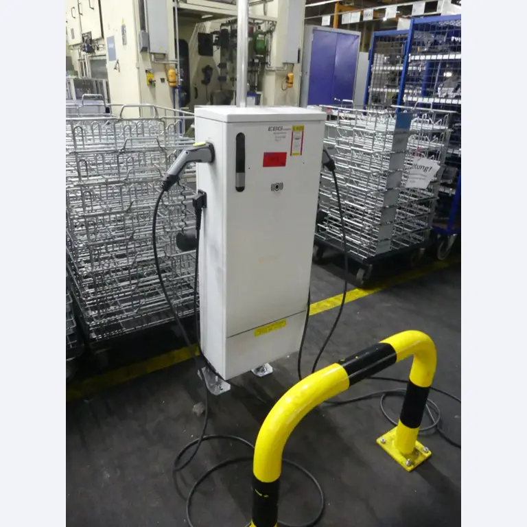 Bearbeitungszentren, metallbearbeitende Maschinen und Produktionslinen aus der Automobilindustrie-5