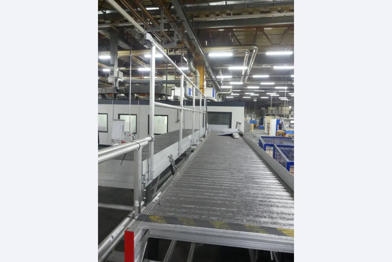 Machining centers, metalworking machines and production lines from the automotive industry-10