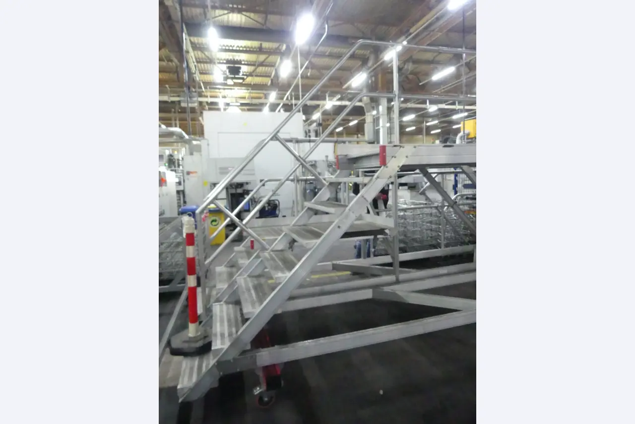 Machining centers, metalworking machines and production lines from the automotive industry-5