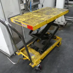 2 Scissor lift table