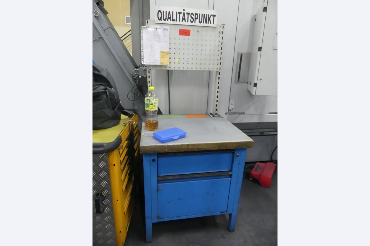 Centra obróbcze, maszyny do obróbki metalu i linie produkcyjne z branży motoryzacyjnej-2