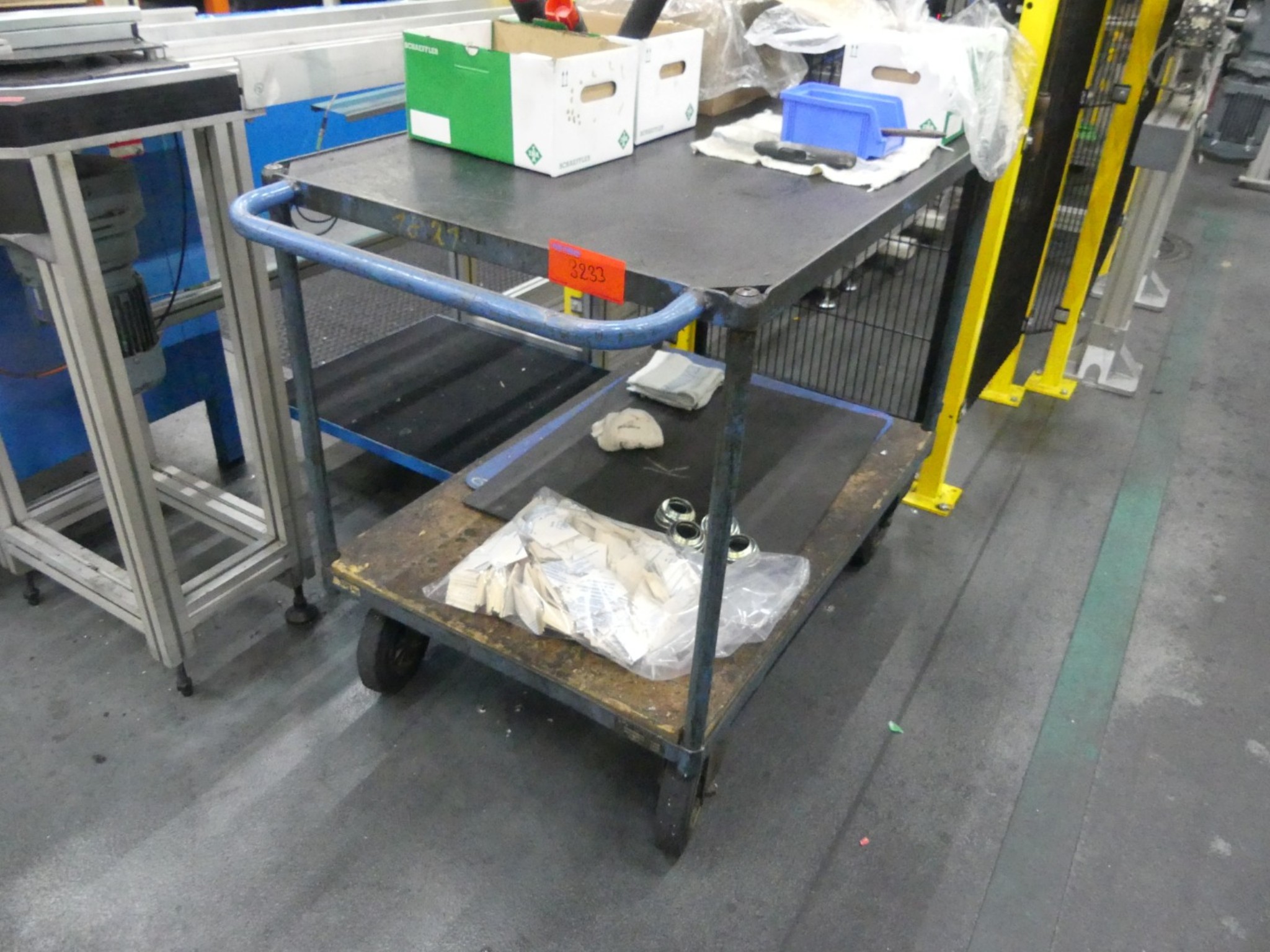 Bearbeitungszentren, metallbearbeitende Maschinen und Produktionslinen aus der Automobilindustrie-1
