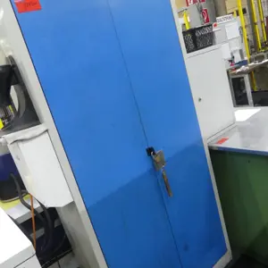 St cabinet