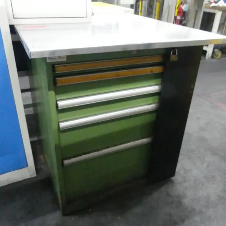 Drawer cabinet