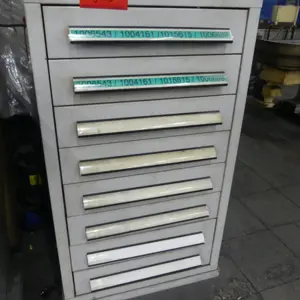 Armário com gaveta para ferramentas Stumpf
