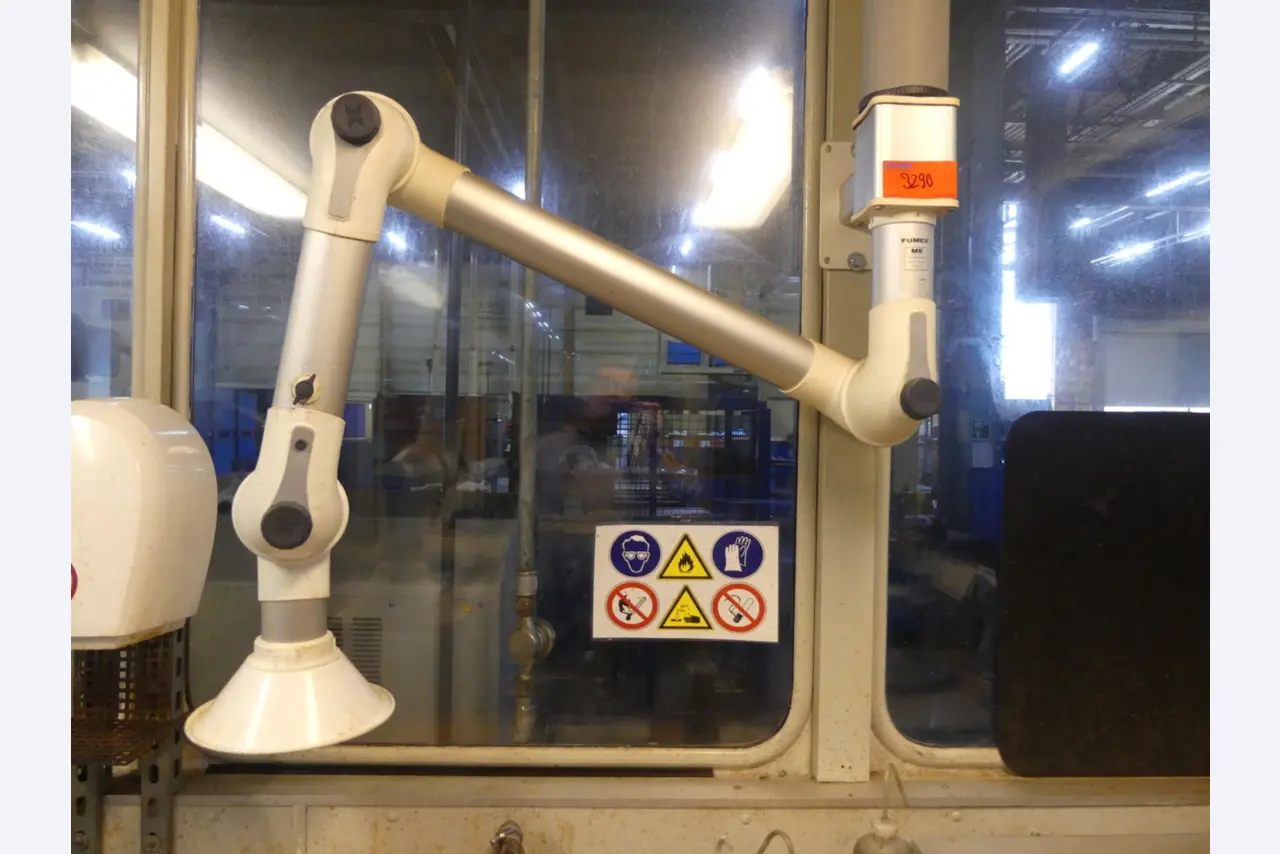 Centra obróbcze, maszyny do obróbki metalu i linie produkcyjne z branży motoryzacyjnej-1