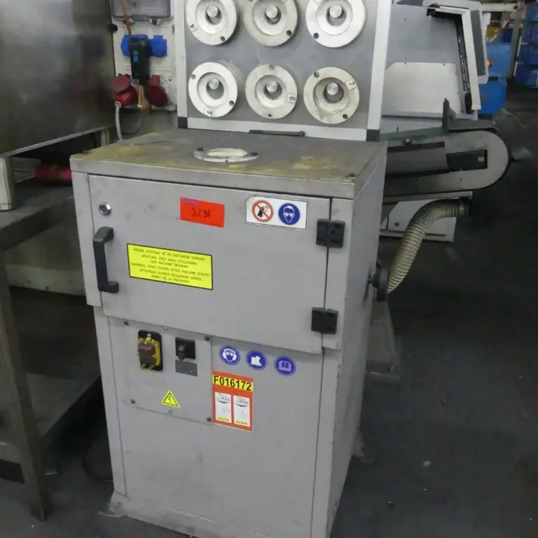 Brush deburring machine Bomar Orbital 250