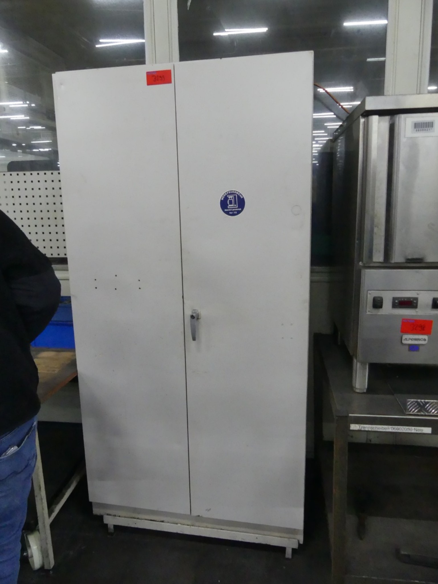 Bearbeitungszentren, metallbearbeitende Maschinen und Produktionslinen aus der Automobilindustrie-1