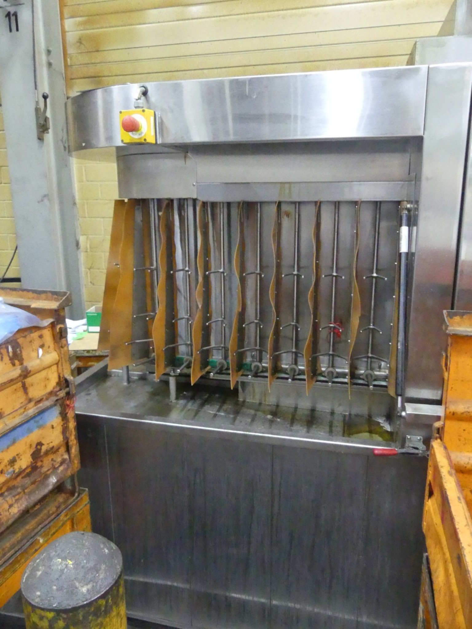 Centra obróbcze, maszyny do obróbki metalu i linie produkcyjne z branży motoryzacyjnej-3