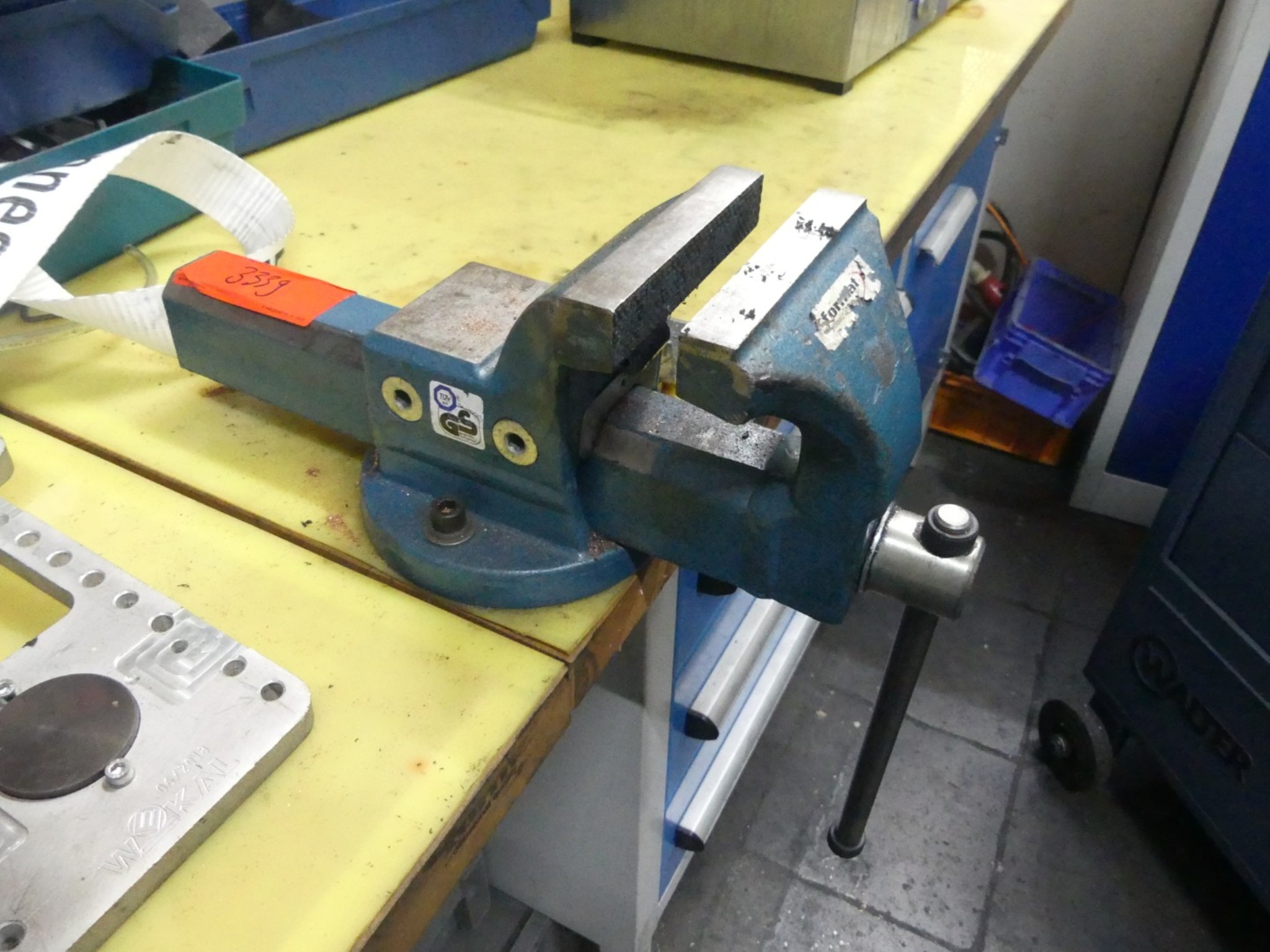 Centra obróbcze, maszyny do obróbki metalu i linie produkcyjne z branży motoryzacyjnej-1