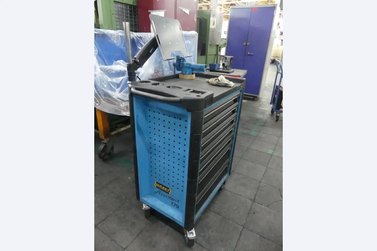 Centra obróbcze, maszyny do obróbki metalu i linie produkcyjne z branży motoryzacyjnej-2