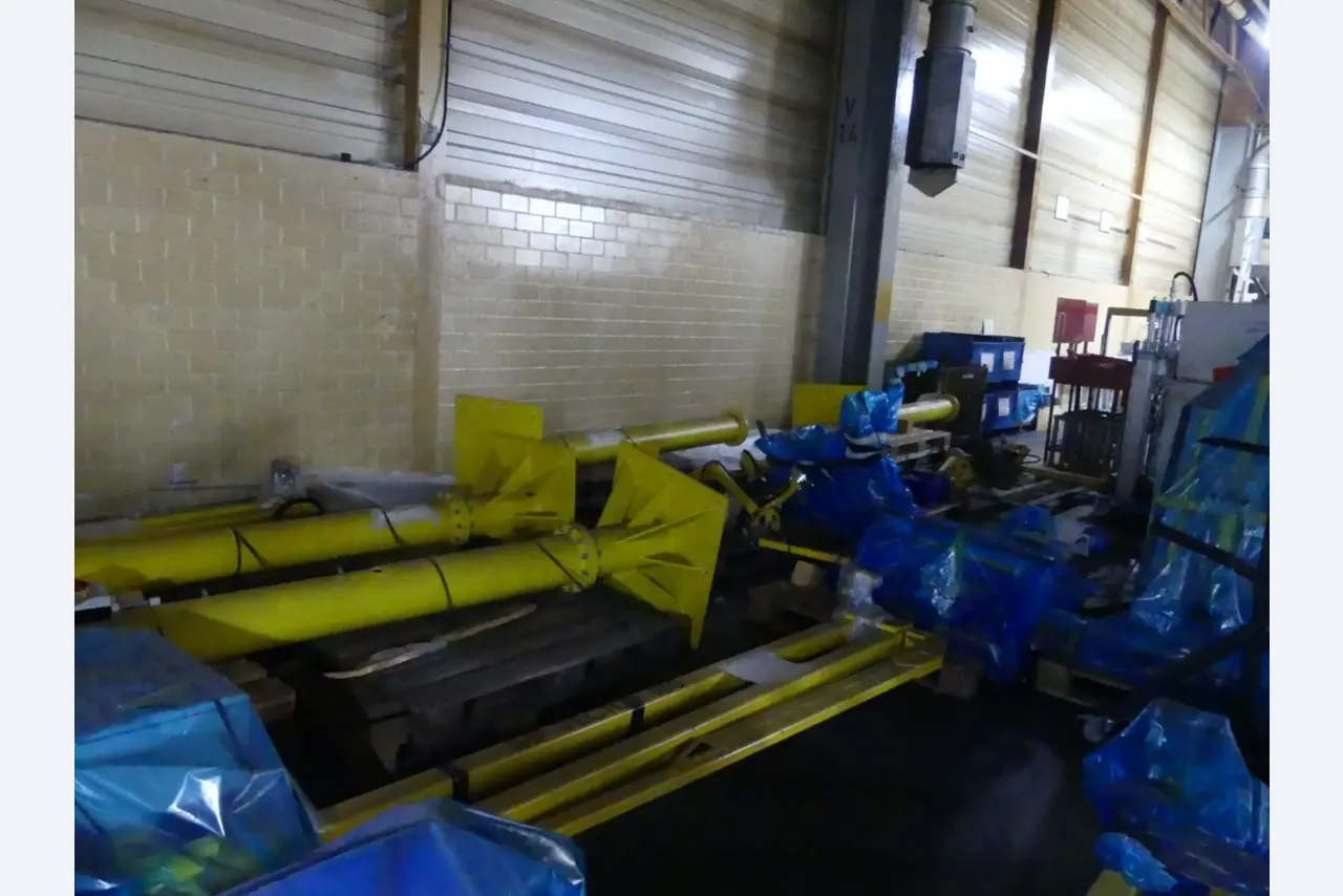 Centra obróbcze, maszyny do obróbki metalu i linie produkcyjne z branży motoryzacyjnej-2