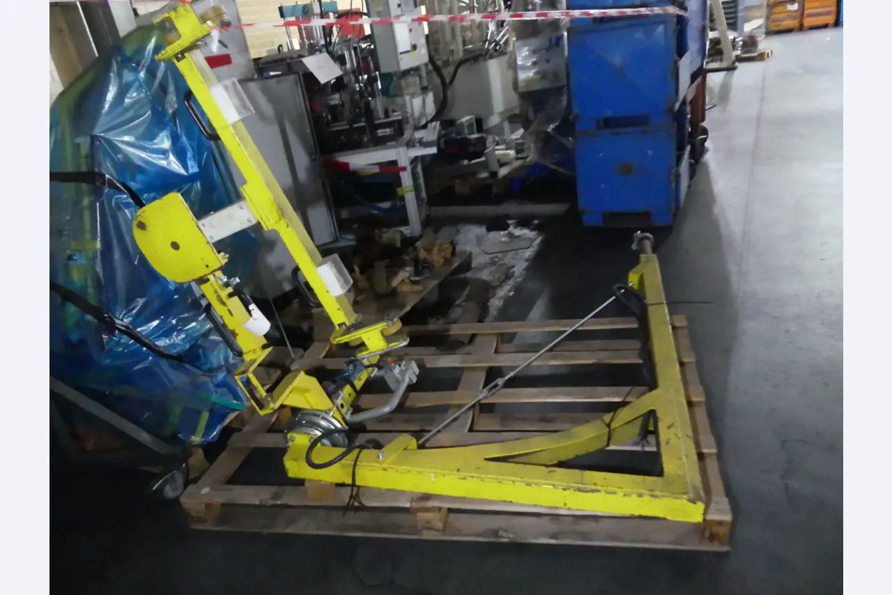 Centra obróbcze, maszyny do obróbki metalu i linie produkcyjne z branży motoryzacyjnej-7