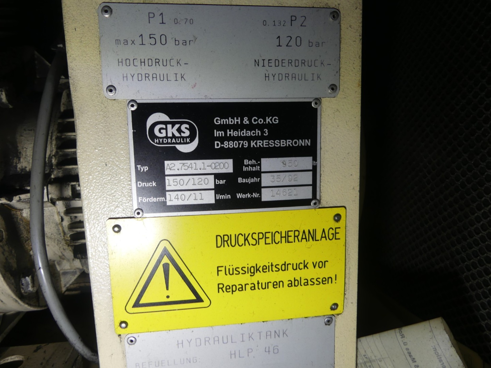 Centra obróbcze, maszyny do obróbki metalu i linie produkcyjne z branży motoryzacyjnej-8