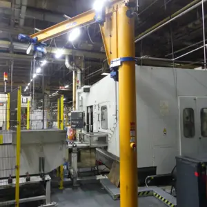 Slewing jib crane with Abus