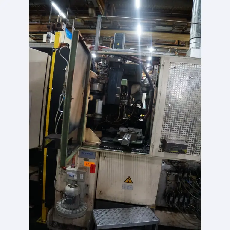 Centra obróbcze, maszyny do obróbki metalu i linie produkcyjne z branży motoryzacyjnej-1