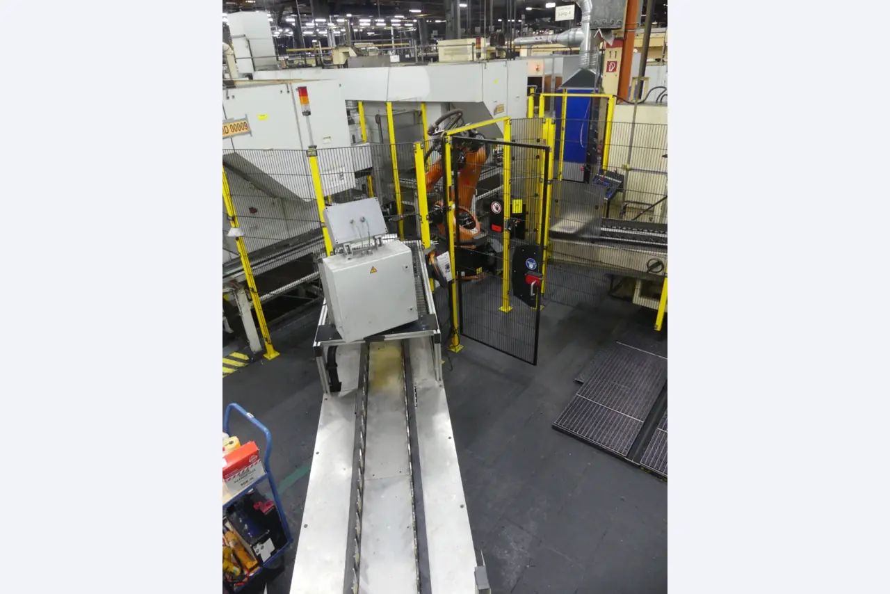 Centra obróbcze, maszyny do obróbki metalu i linie produkcyjne z branży motoryzacyjnej-12