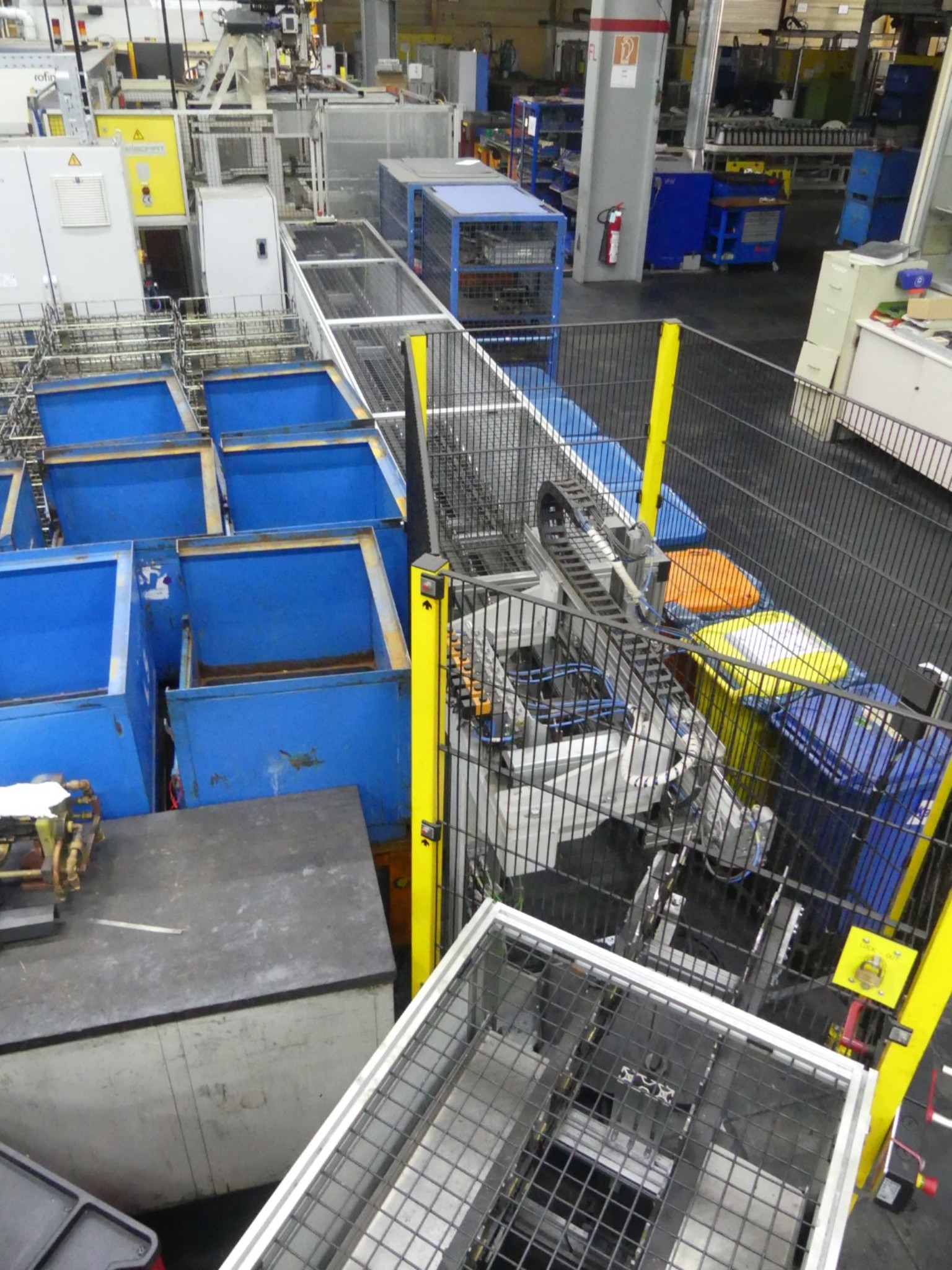 Centra obróbcze, maszyny do obróbki metalu i linie produkcyjne z branży motoryzacyjnej-13
