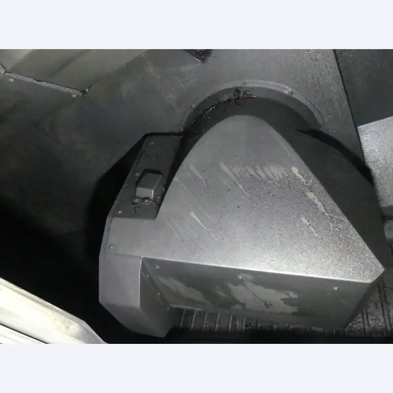 Centra obróbcze, maszyny do obróbki metalu i linie produkcyjne z branży motoryzacyjnej-5