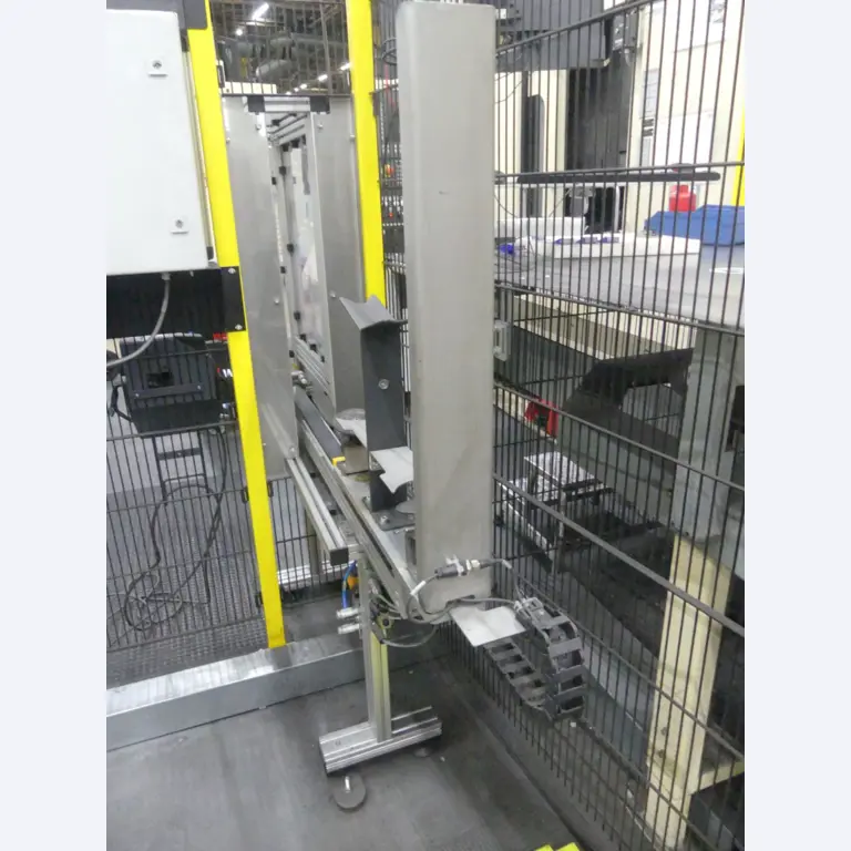 Centra obróbcze, maszyny do obróbki metalu i linie produkcyjne z branży motoryzacyjnej-6