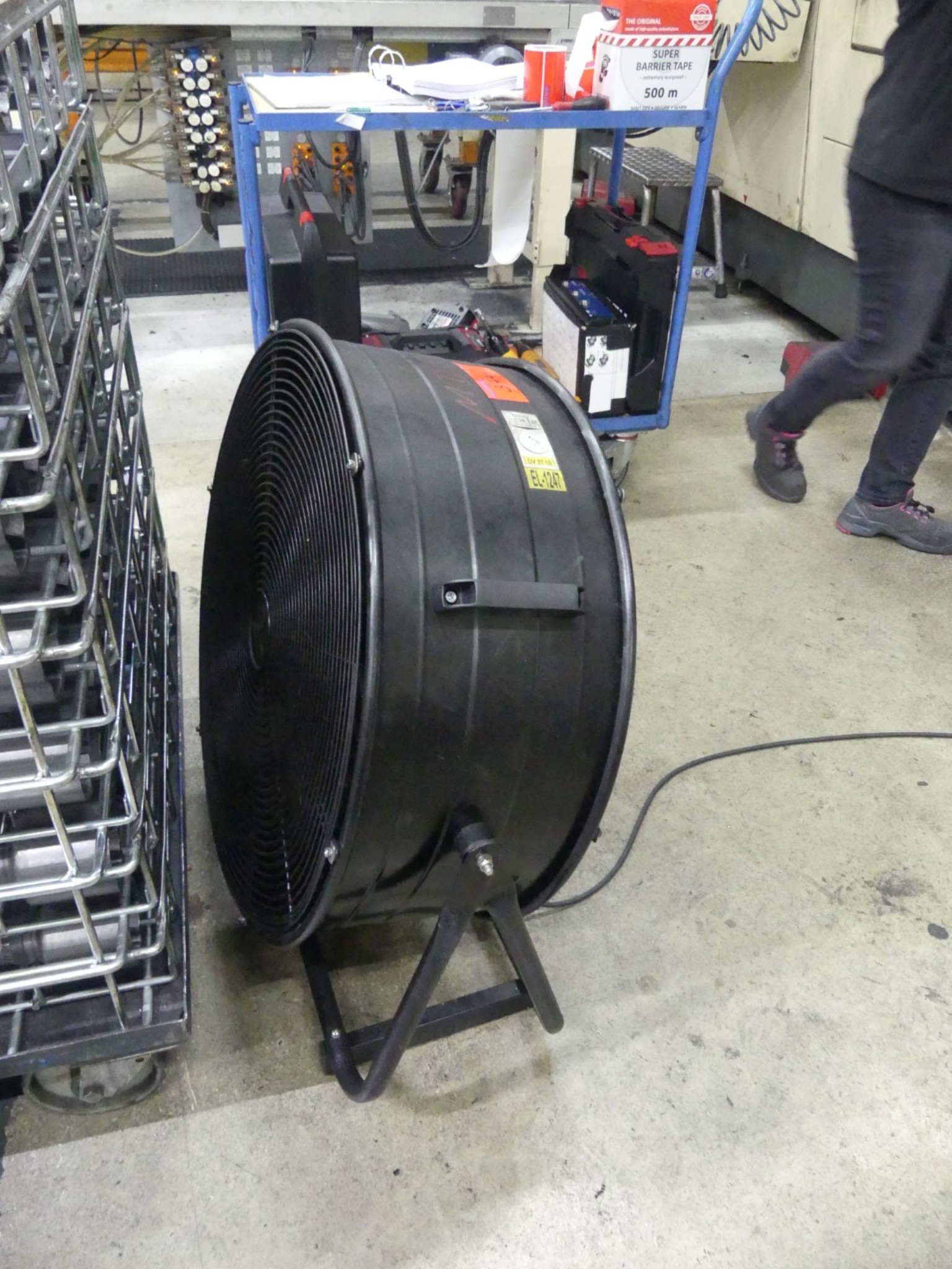 Centra obróbcze, maszyny do obróbki metalu i linie produkcyjne z branży motoryzacyjnej-1