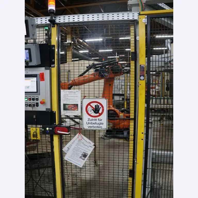 Centra obróbcze, maszyny do obróbki metalu i linie produkcyjne z branży motoryzacyjnej-1