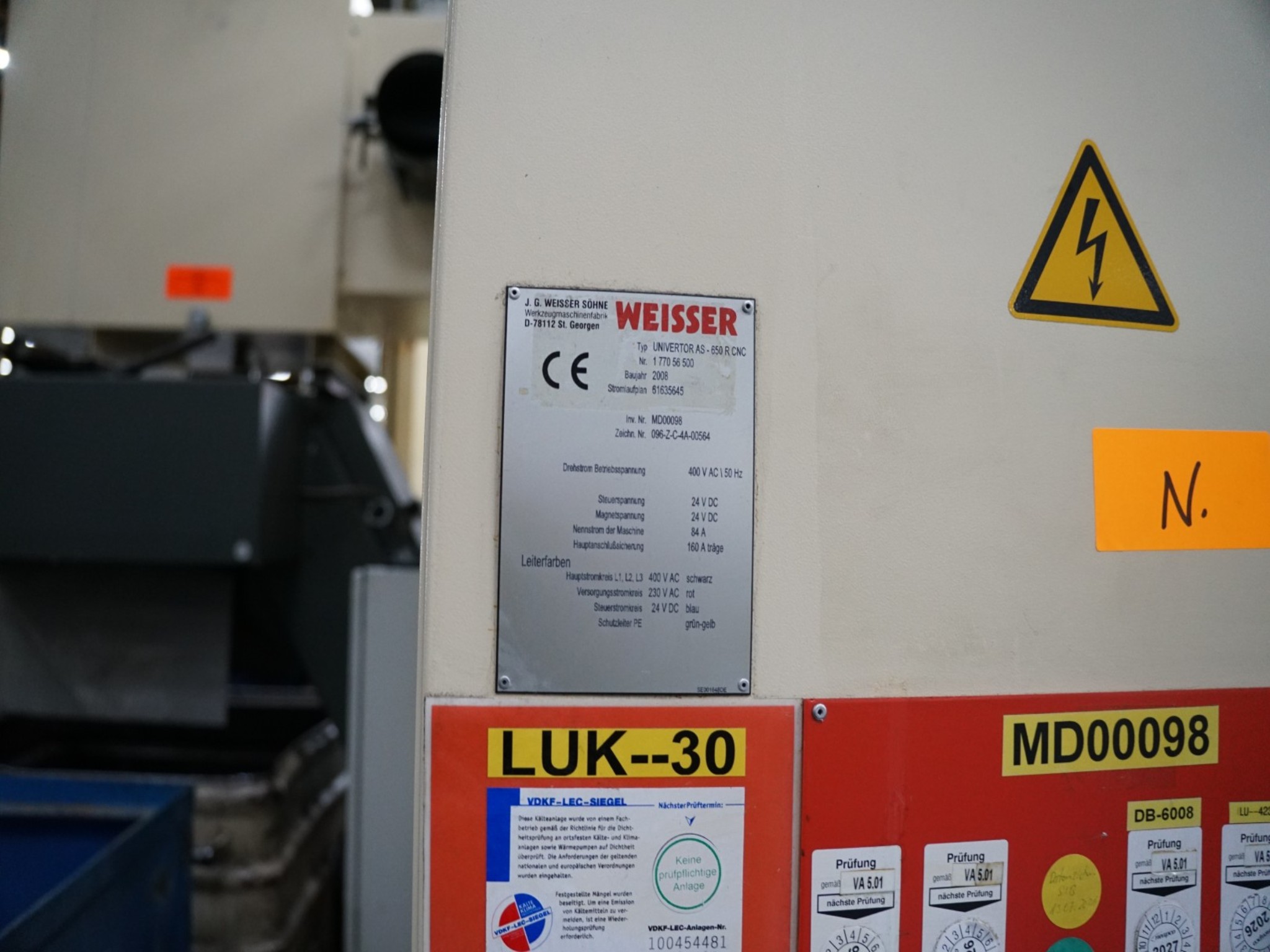 Centra obróbcze, maszyny do obróbki metalu i linie produkcyjne z branży motoryzacyjnej-2