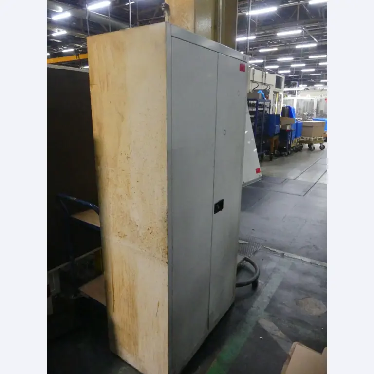 Bearbeitungszentren, metallbearbeitende Maschinen und Produktionslinen aus der Automobilindustrie-1