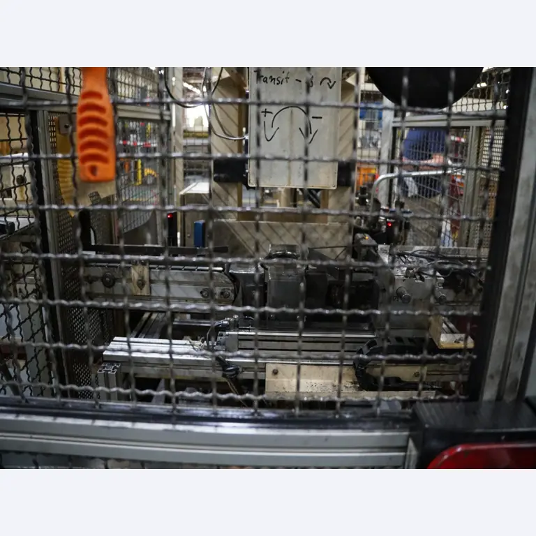 Centra obróbcze, maszyny do obróbki metalu i linie produkcyjne z branży motoryzacyjnej-2