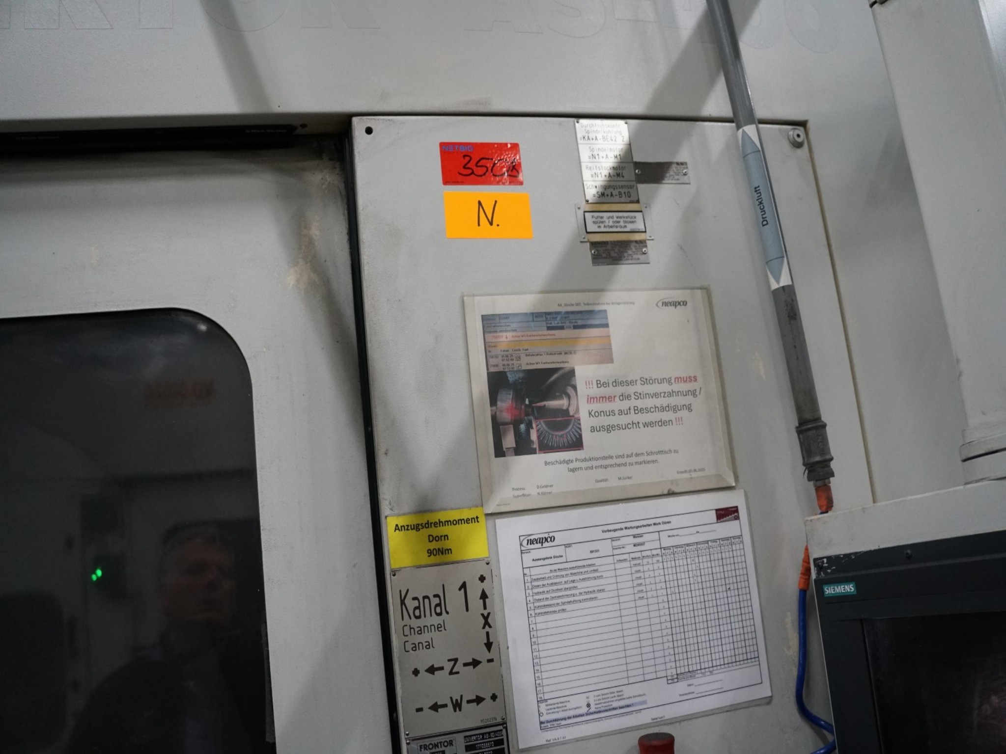 Centra obróbcze, maszyny do obróbki metalu i linie produkcyjne z branży motoryzacyjnej-5