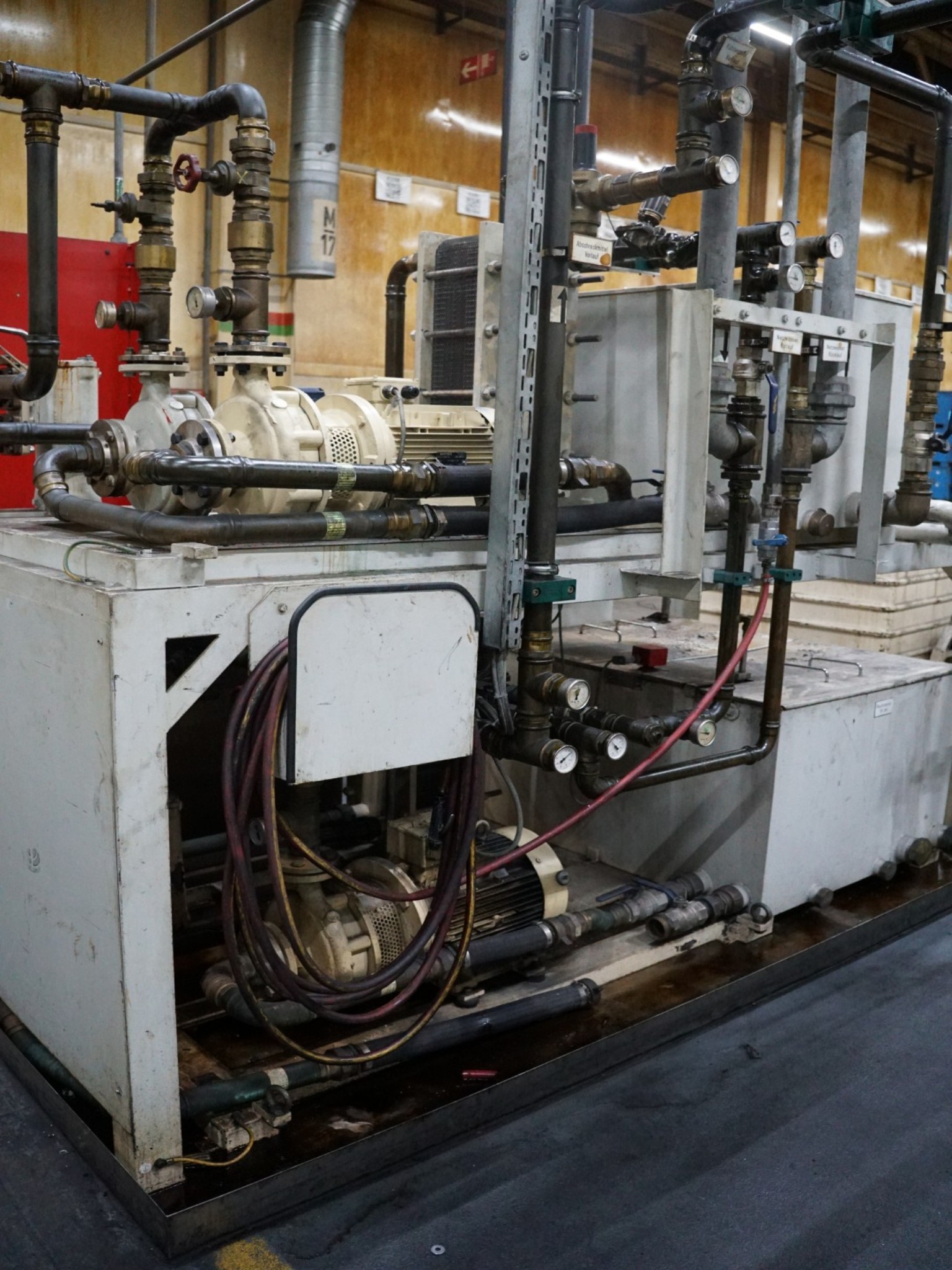 Centra obróbcze, maszyny do obróbki metalu i linie produkcyjne z branży motoryzacyjnej-2