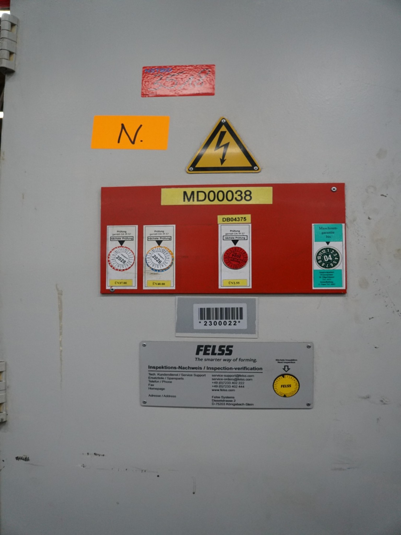 Centra obróbcze, maszyny do obróbki metalu i linie produkcyjne z branży motoryzacyjnej-2